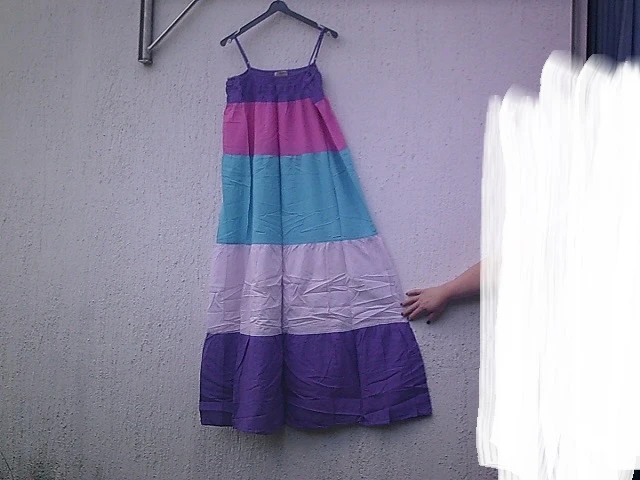 Vestido longo evasivo com faixas multicoloridas Tamanho G – photo 4